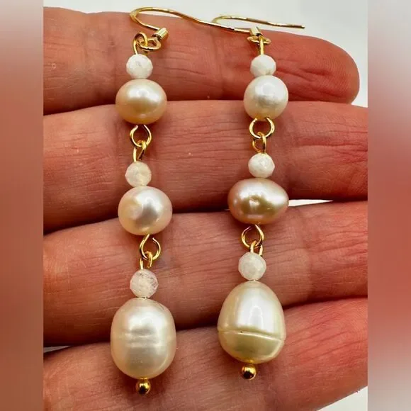 2.5” freshwater pearl, moonstone beaded, gold over 925 hook dangle earrings! - Picture 8 of 15